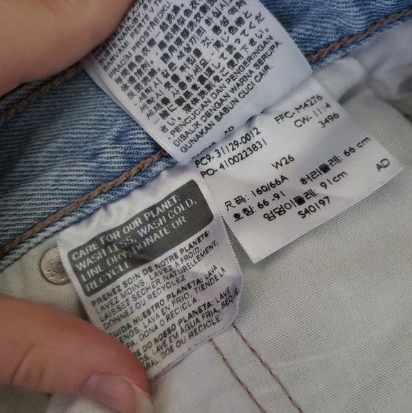 Levi's Shorts - Picture 6 of 6